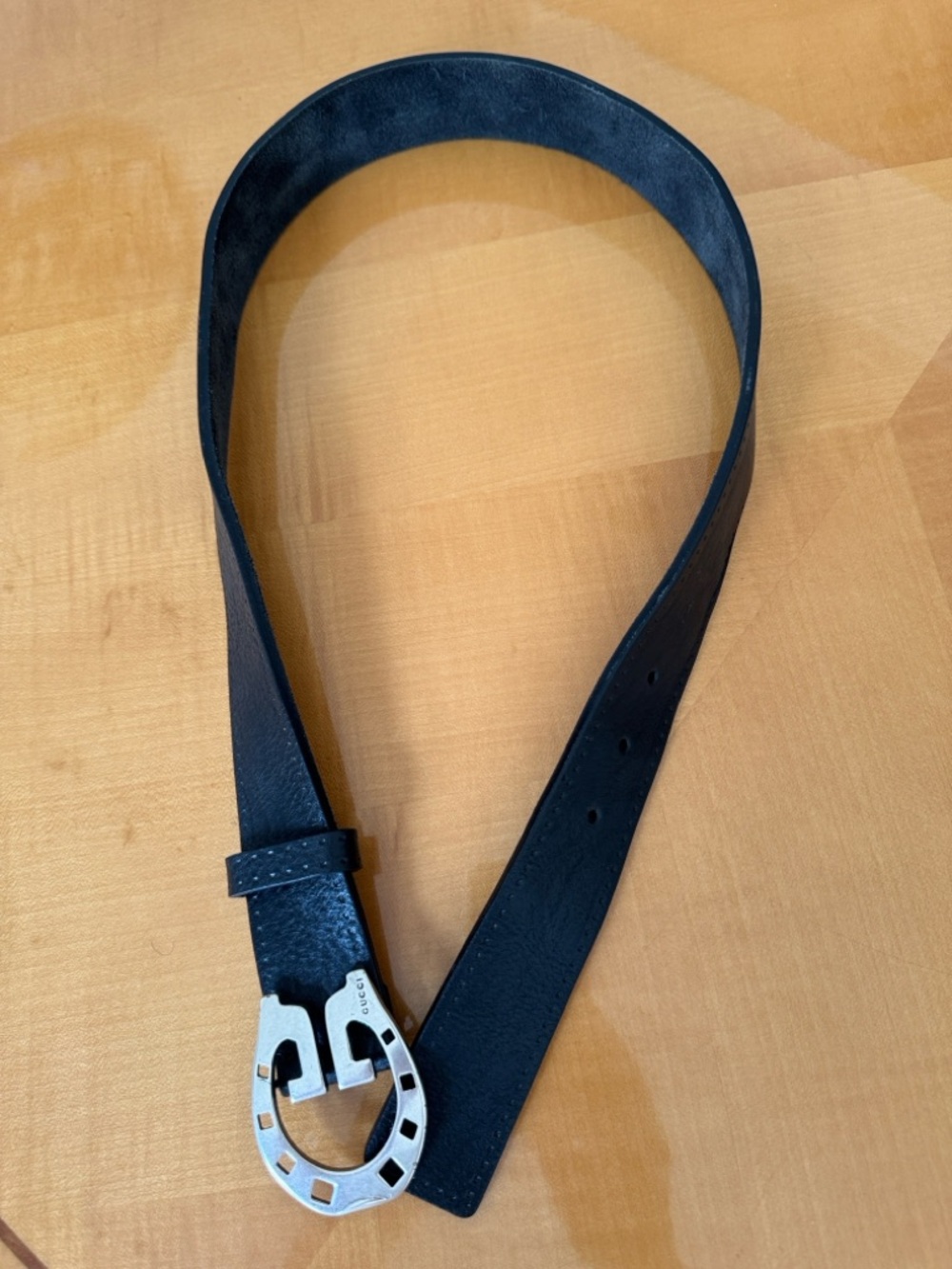 GUCCi Black Leather Belt with Silver Horsehoe Buckle
